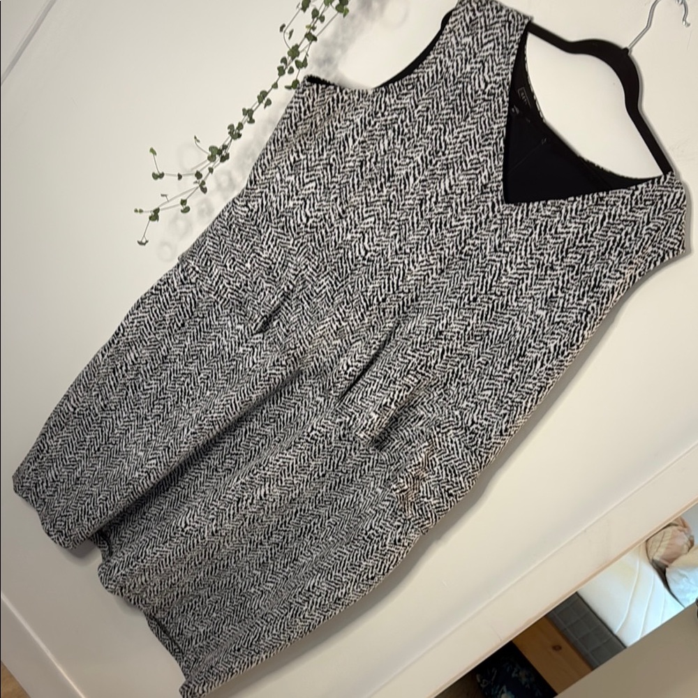 Metaphor brand NWT black and white textured peplum dress